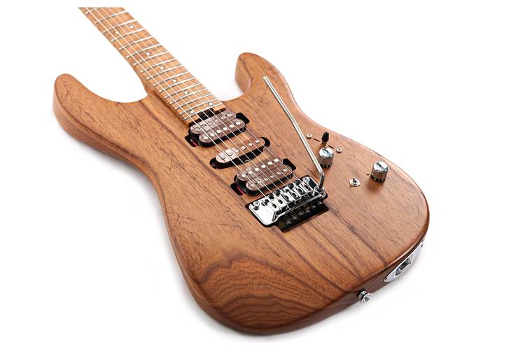 Charvel Guthrie Govan USA Signature HSH Caramelized Ash #GG23000249 Charvel Guthrie Govan USA Signature HSH Caramelized Ash #GG23000249