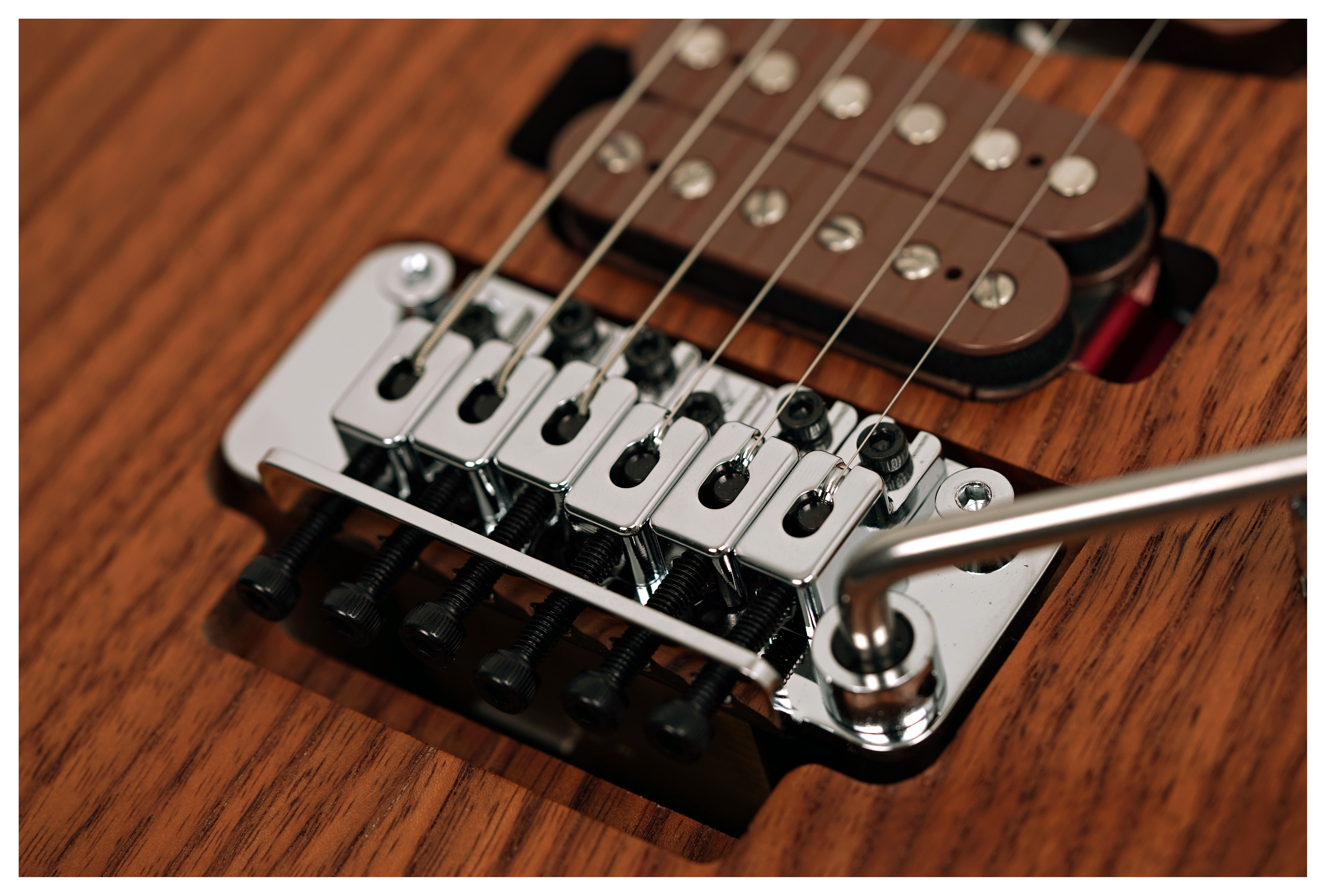 Charvel Guthrie Govan USA Signature HSH Caramelized Ash #GG23000241