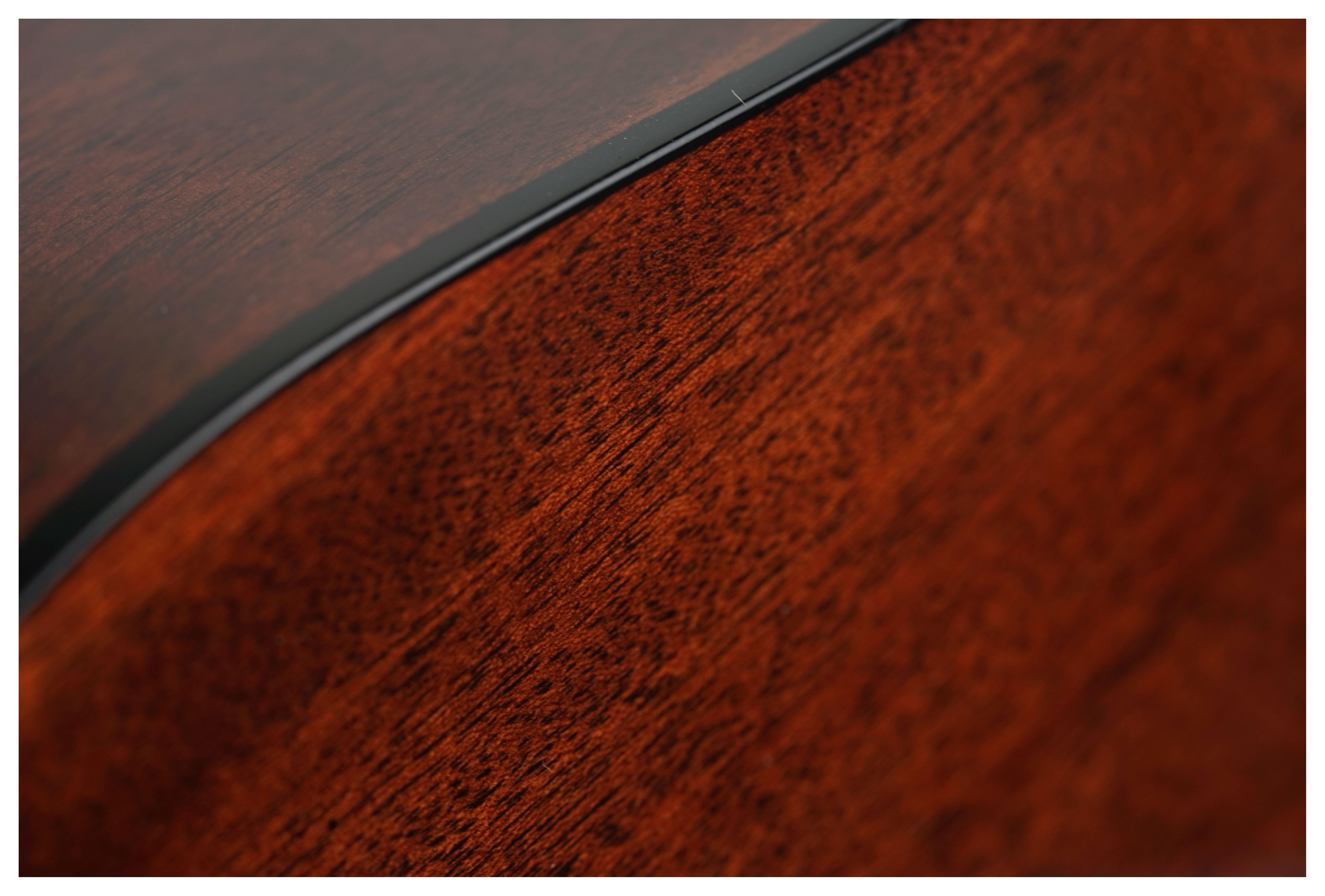 Martin D-18 Ambertone