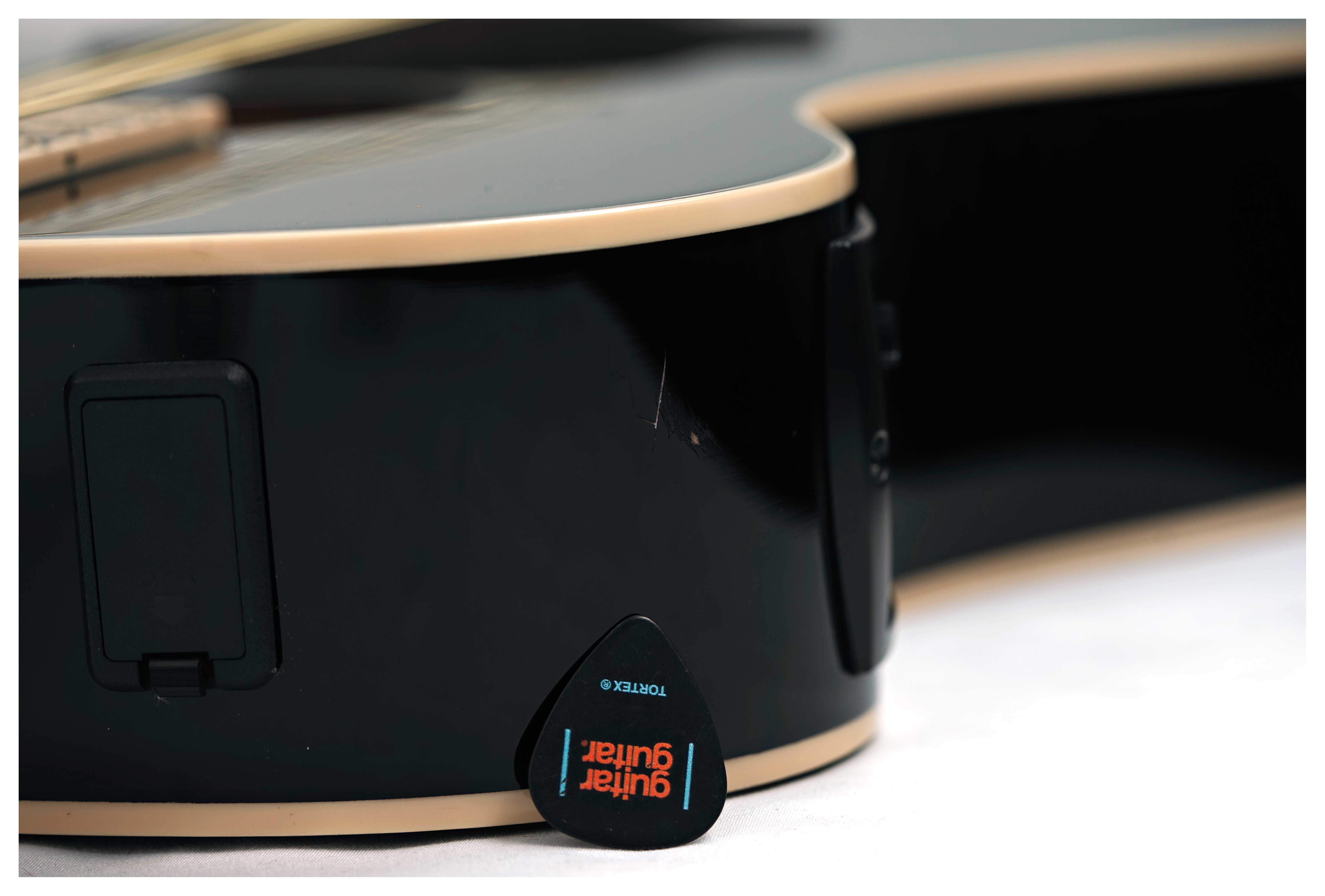 Yamaha APX600BL Black (Ex-Demo) #ILN298124