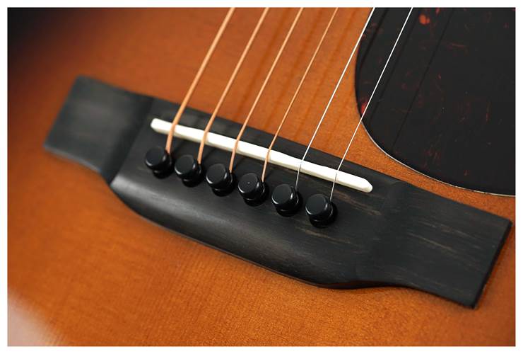 Martin Standard Series OM21 Sunburst Martin Standard Series OM21 Sunburst