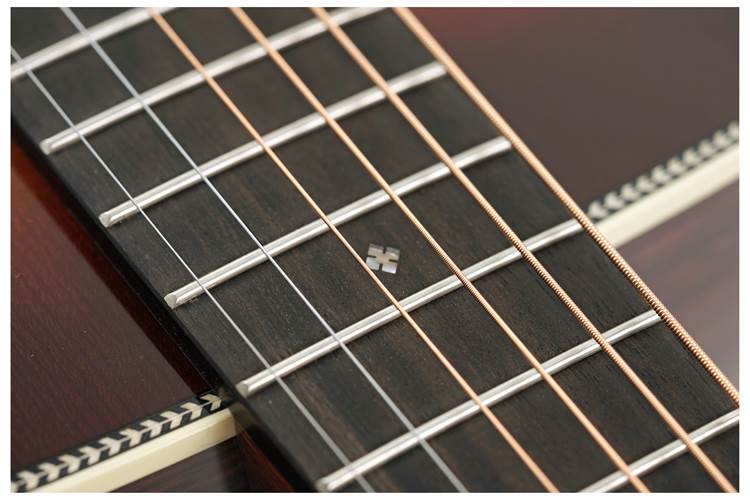 Martin HD28 Ambertone Re-imagined Martin HD28 Ambertone Re-imagined