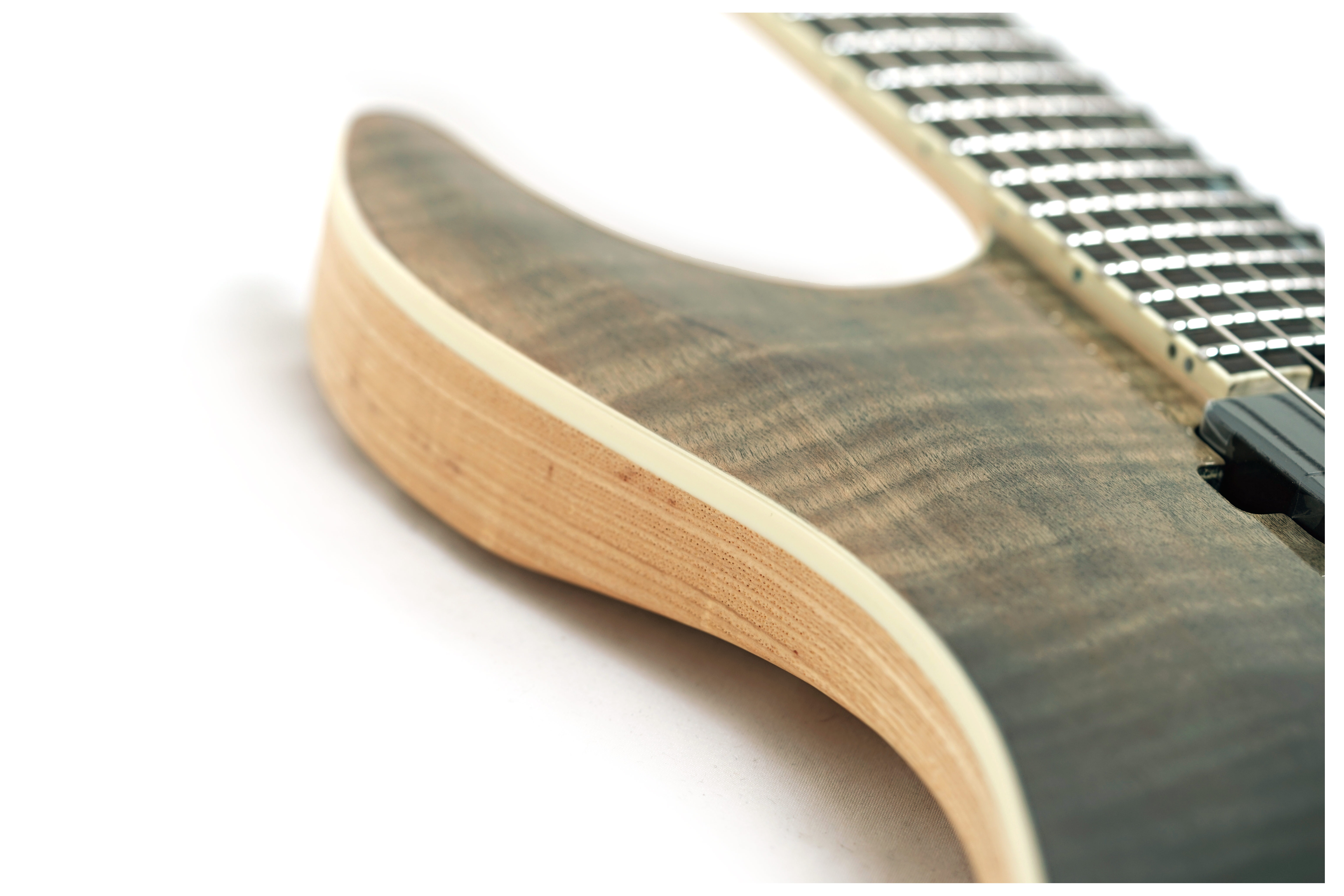 Schecter C-1 FR SLS Elite Black Fade Burst