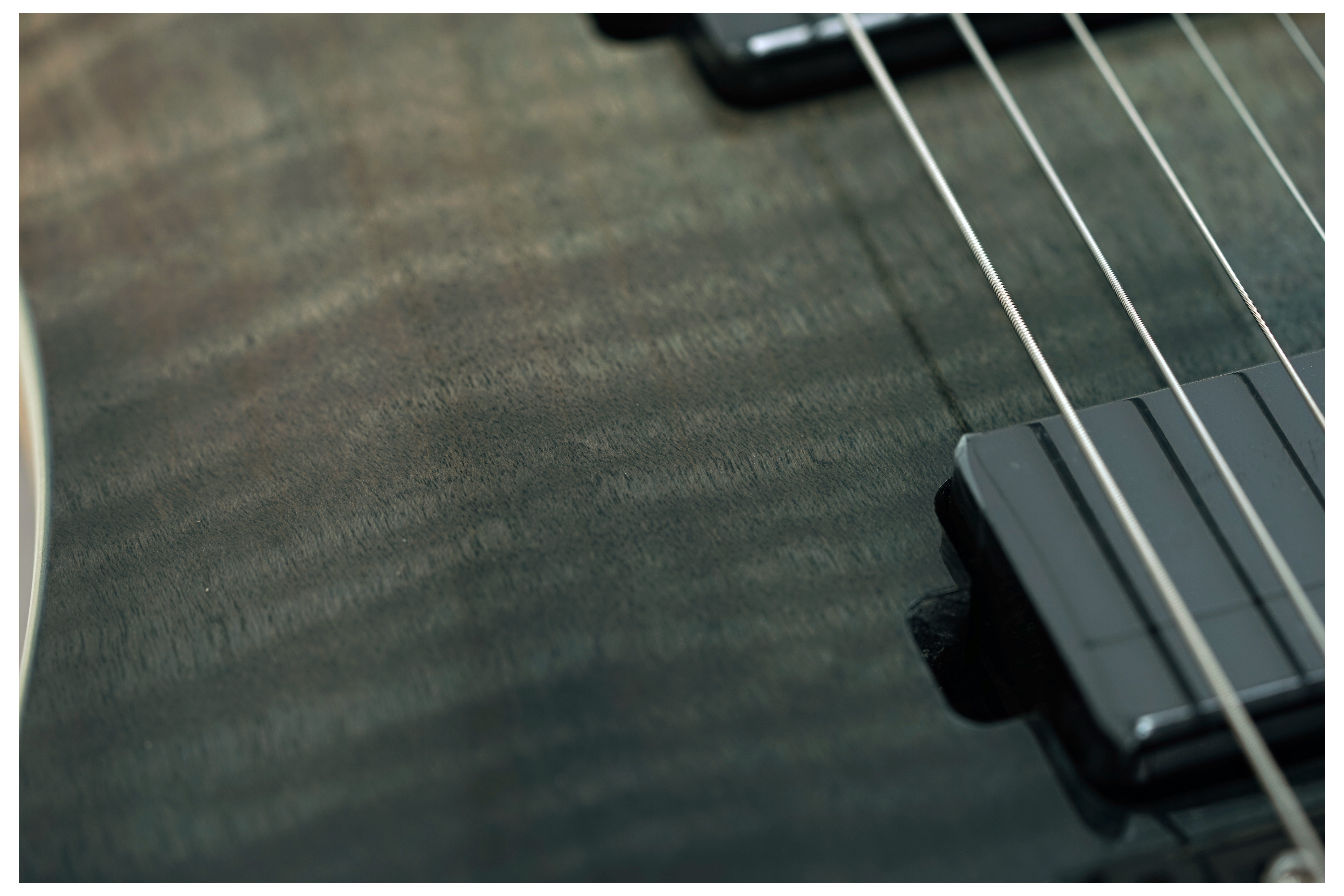 Schecter C-1 FR SLS Elite Black Fade Burst