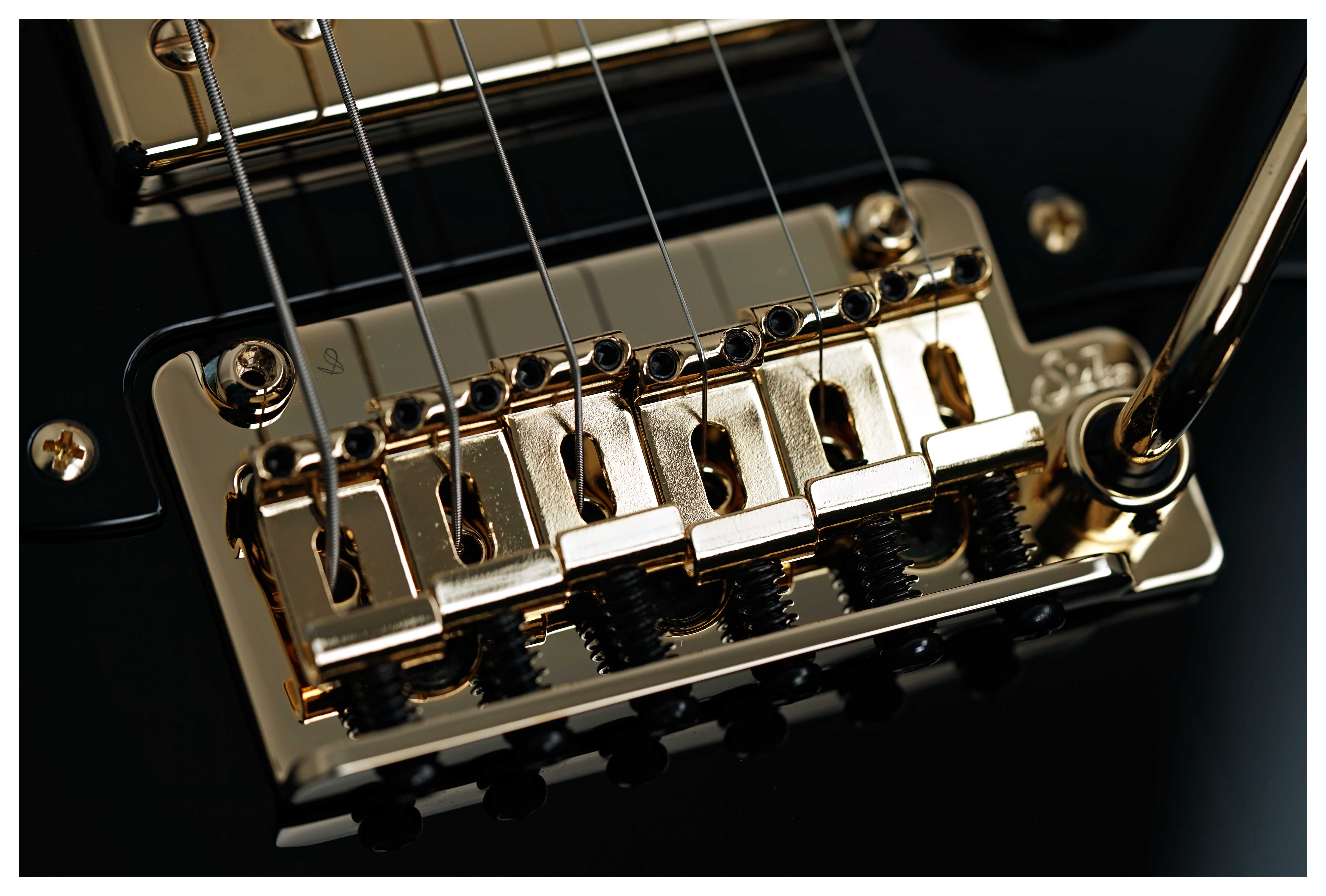 Suhr Mateus Asato Signature Series Classic S Black #87649
