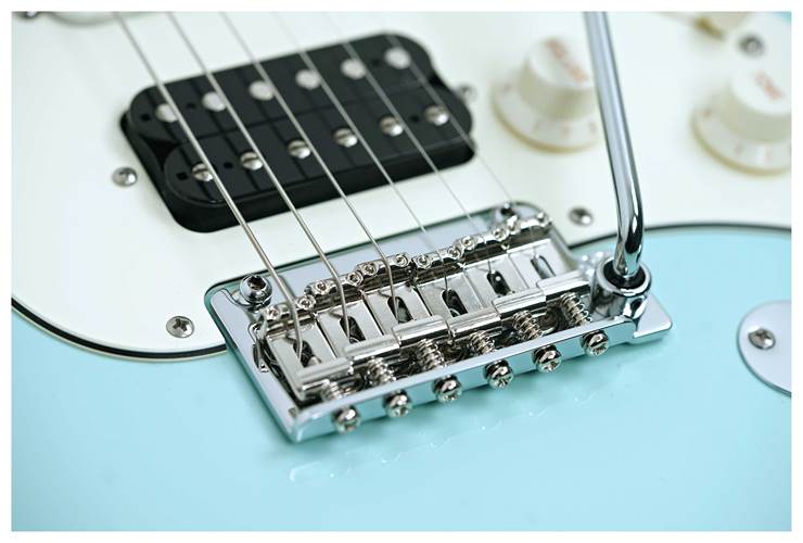 Suhr Classic S Antique Sonic Blue HSS Rosewood Fingerboard #87616 Suhr Classic S Antique Sonic Blue HSS Rosewood Fingerboard #87616