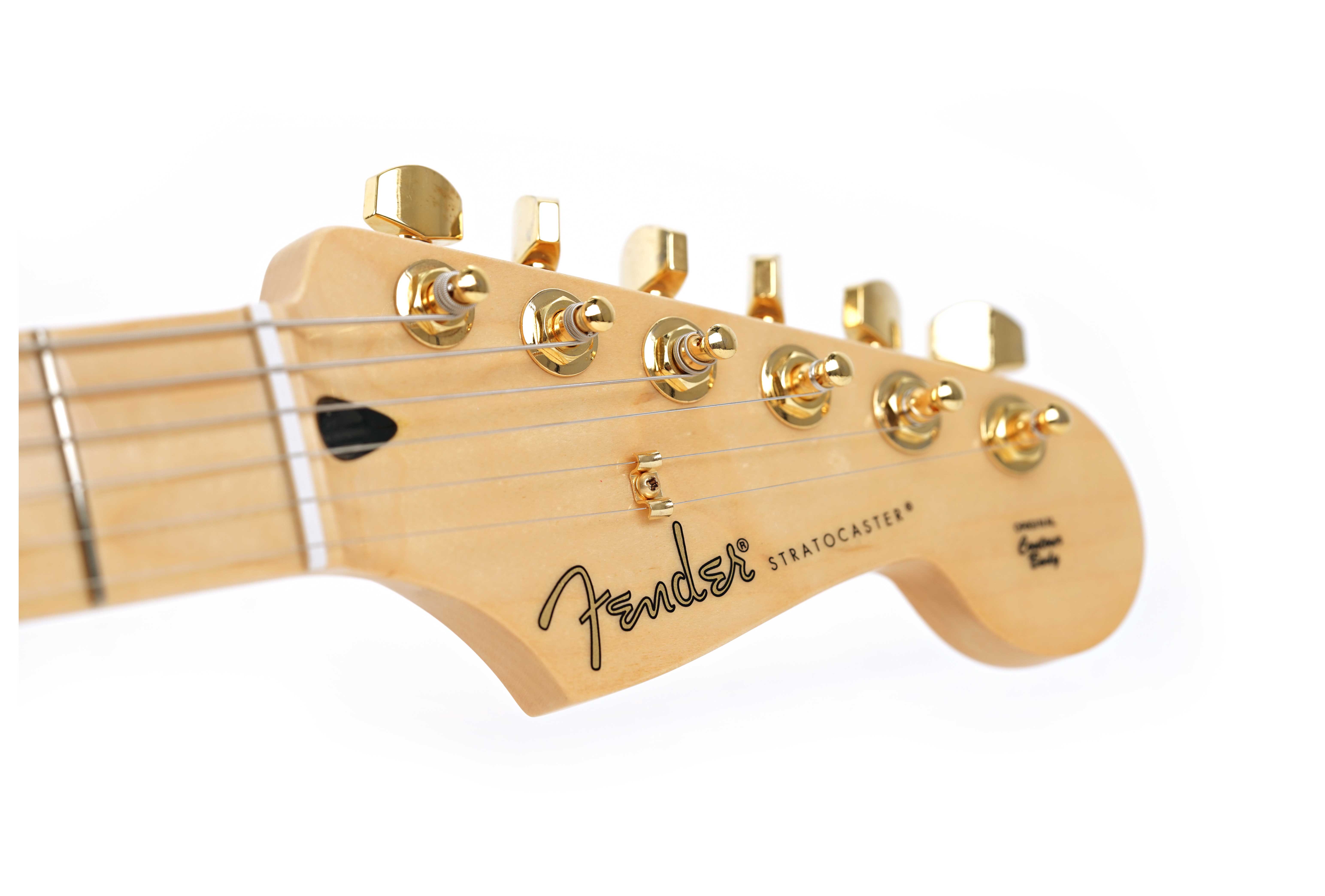 Fender FSR Tribute Stratocaster Fiesta Red (Limited Edition)