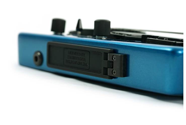 Steinberger Spirit GT-PRO Deluxe Outfit (HB-SC-HB) Frost Blue Steinberger Spirit GT-PRO Deluxe Outfit (HB-SC-HB) Frost Blue