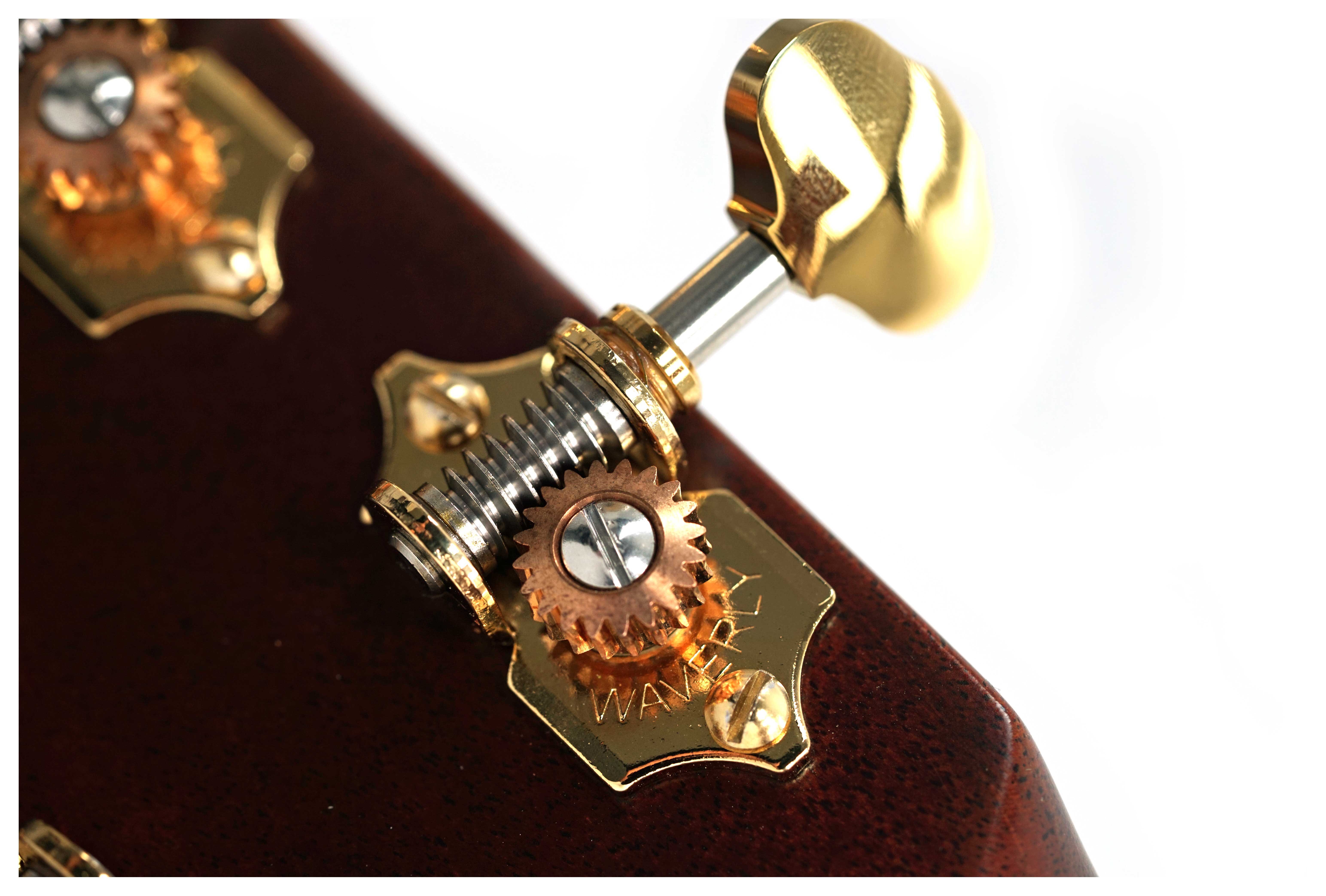 Martin D-18 Modern Deluxe