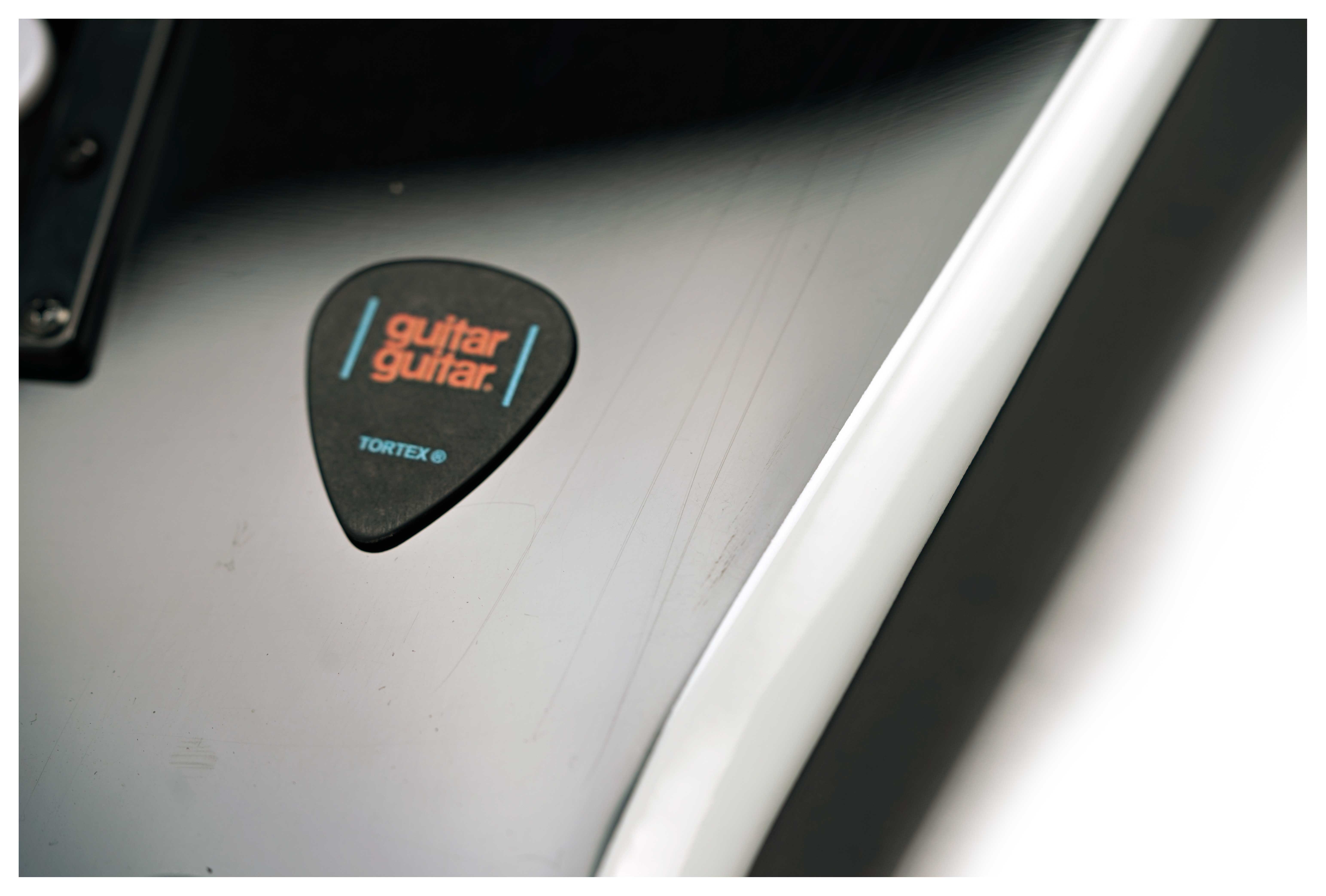 Jackson JS32 Warrior Black with White Bevel Amaranth Fingerboard (Ex-Demo) #CWJ25029471