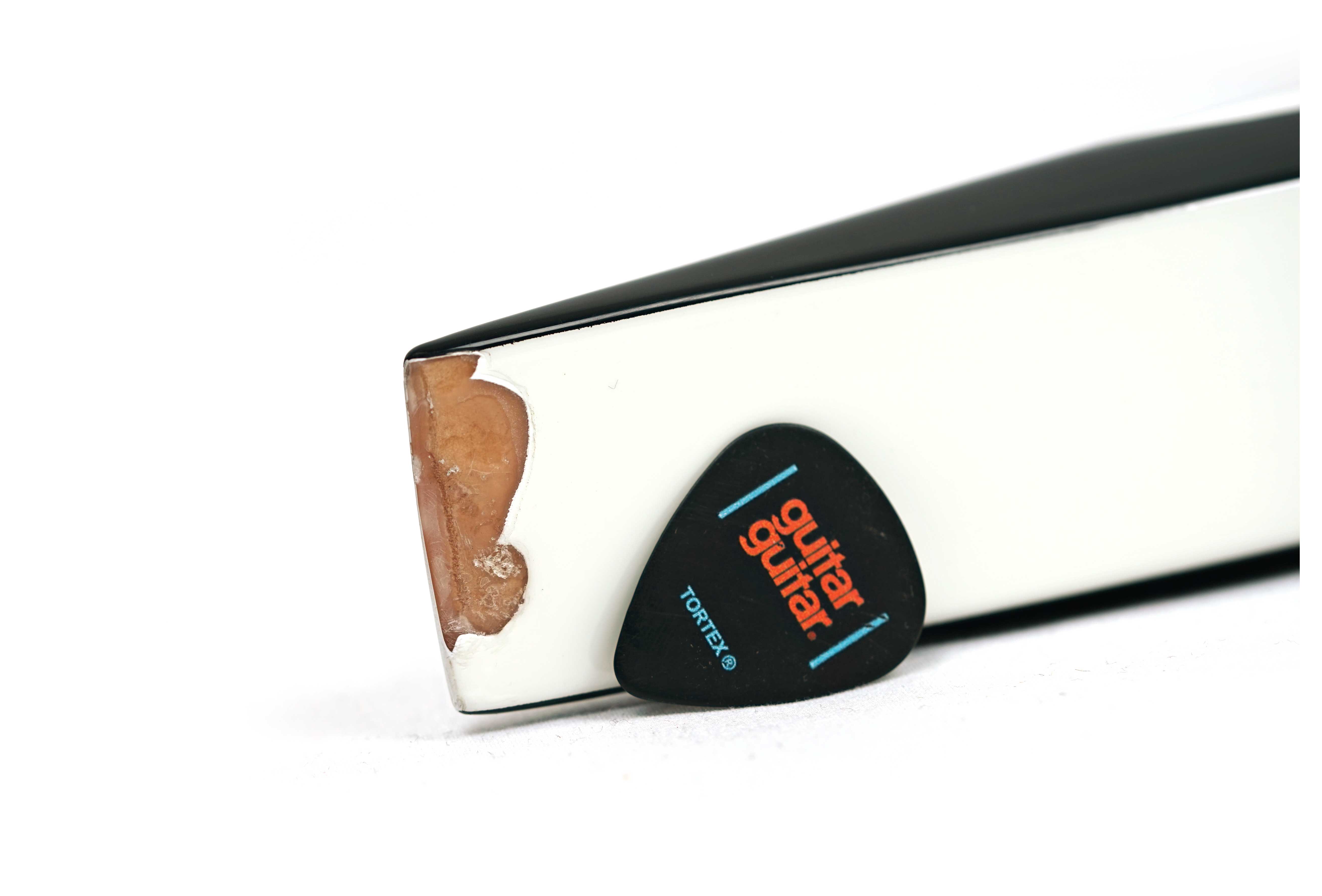 Jackson JS Series Rhoads JS32T White with Black Bevel Amaranth Fingerboard (Ex-Demo) #CWJ2465377