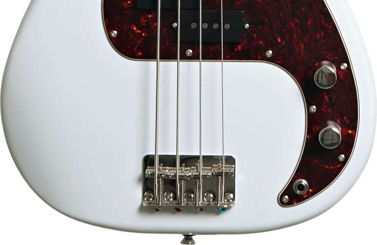 Squier Classic Vibe 60s P Bass Olympic White Indian Laurel Fingerboard (Ex-Demo) #ICSB24020678 Squier Classic Vibe 60s P Bass Olympic White Indian Laurel Fingerboard (Ex-Demo) #ICSB24020678