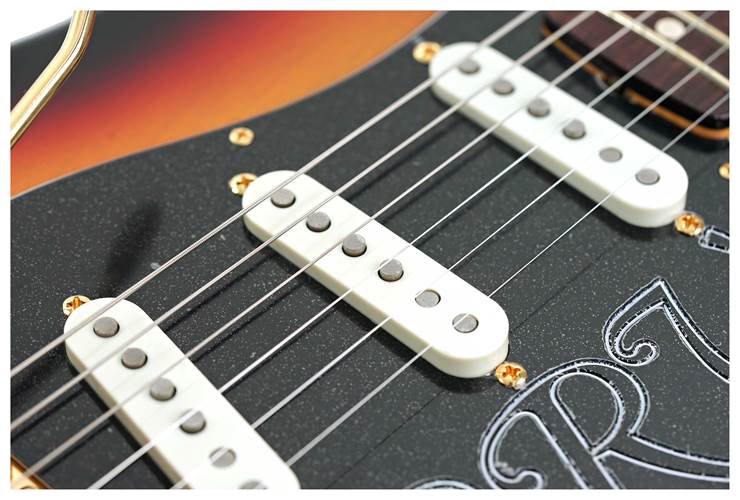 Fender Custom Shop Stevie Ray Vaughan NOS Stratocaster 3 Tone Sunburst #CZ580444 Fender Custom Shop Stevie Ray Vaughan NOS Stratocaster 3 Tone Sunburst #CZ580444