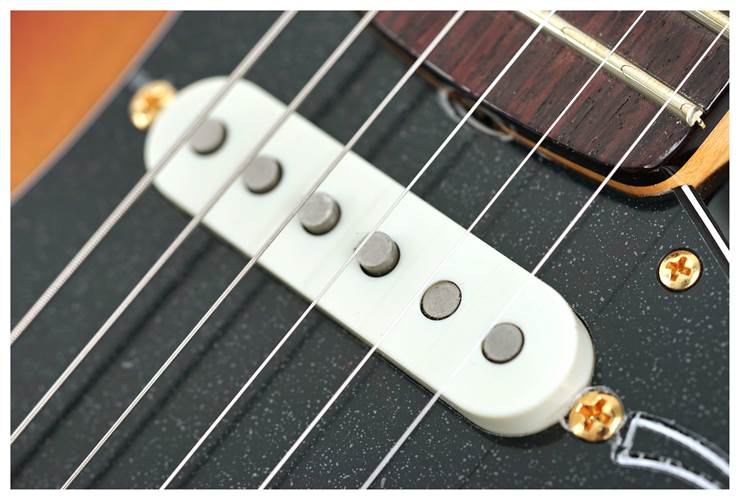 Fender Custom Shop Stevie Ray Vaughan NOS Stratocaster 3 Tone Sunburst #CZ580444 Fender Custom Shop Stevie Ray Vaughan NOS Stratocaster 3 Tone Sunburst #CZ580444