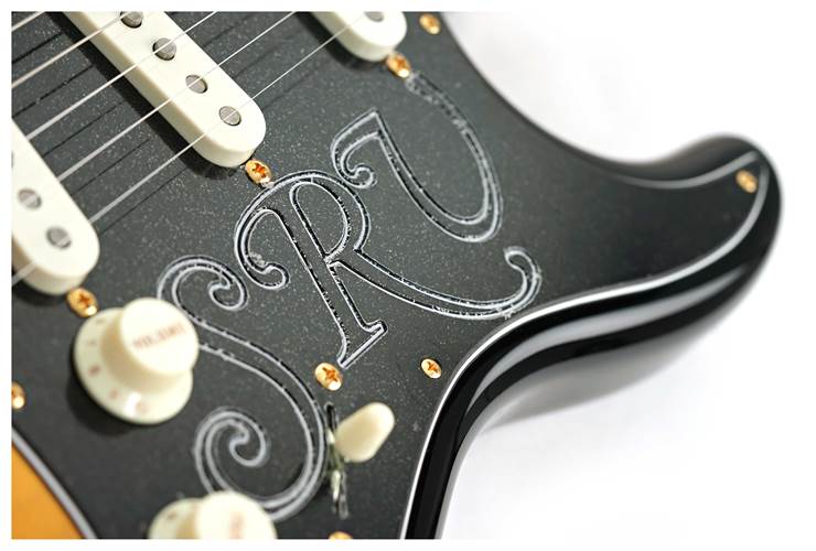 Fender Custom Shop Stevie Ray Vaughan NOS Stratocaster 3 Tone Sunburst #CZ580444 Fender Custom Shop Stevie Ray Vaughan NOS Stratocaster 3 Tone Sunburst #CZ580444