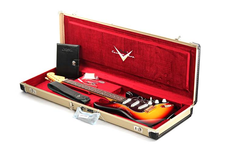 Fender Custom Shop Stevie Ray Vaughan NOS Stratocaster 3 Tone Sunburst #CZ580444 Fender Custom Shop Stevie Ray Vaughan NOS Stratocaster 3 Tone Sunburst #CZ580444