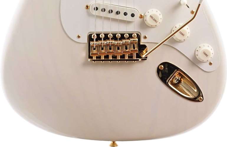 Fender Custom Shop 1957 Stratocaster Custom Collection Vintage Custom Aged White Blonde #R134003 Fender Custom Shop 1957 Stratocaster Custom Collection Vintage Custom Aged White Blonde #R134003