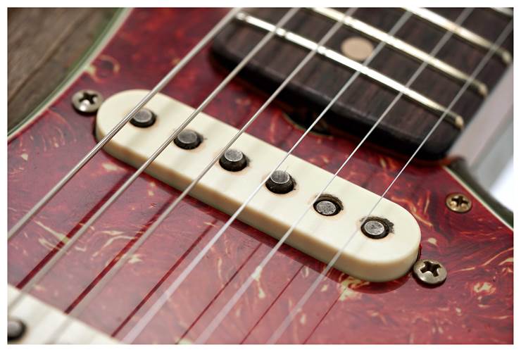 Fender Custom Shop 1962 Stratocaster Heavy Relic Masterbuilt By Dale Wilson Cadillac Green over 3 Tone Sunburst #CZ577516 Fender Custom Shop 1962 Stratocaster Heavy Relic Masterbuilt By Dale Wilson Cadillac Green over 3 Tone Sunburst #CZ577516