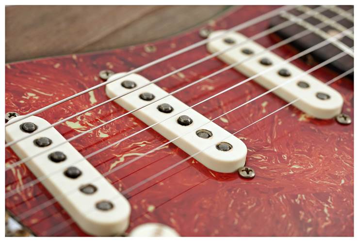 Fender Custom Shop 1962 Stratocaster Heavy Relic Masterbuilt By Dale Wilson Cadillac Green over 3 Tone Sunburst #CZ577516 Fender Custom Shop 1962 Stratocaster Heavy Relic Masterbuilt By Dale Wilson Cadillac Green over 3 Tone Sunburst #CZ577516