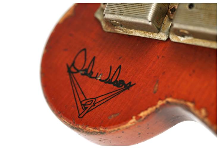 Fender Custom Shop 1962 Stratocaster Heavy Relic Masterbuilt By Dale Wilson Cadillac Green over 3 Tone Sunburst #CZ577516 Fender Custom Shop 1962 Stratocaster Heavy Relic Masterbuilt By Dale Wilson Cadillac Green over 3 Tone Sunburst #CZ577516