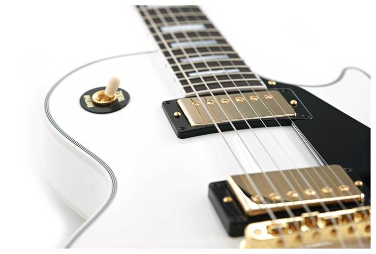 Gibson Custom Shop Les Paul Custom Alpine White with Ebony Fingerboard Gloss #CS501594 Gibson Custom Shop Les Paul Custom Alpine White with Ebony Fingerboard Gloss #CS501594