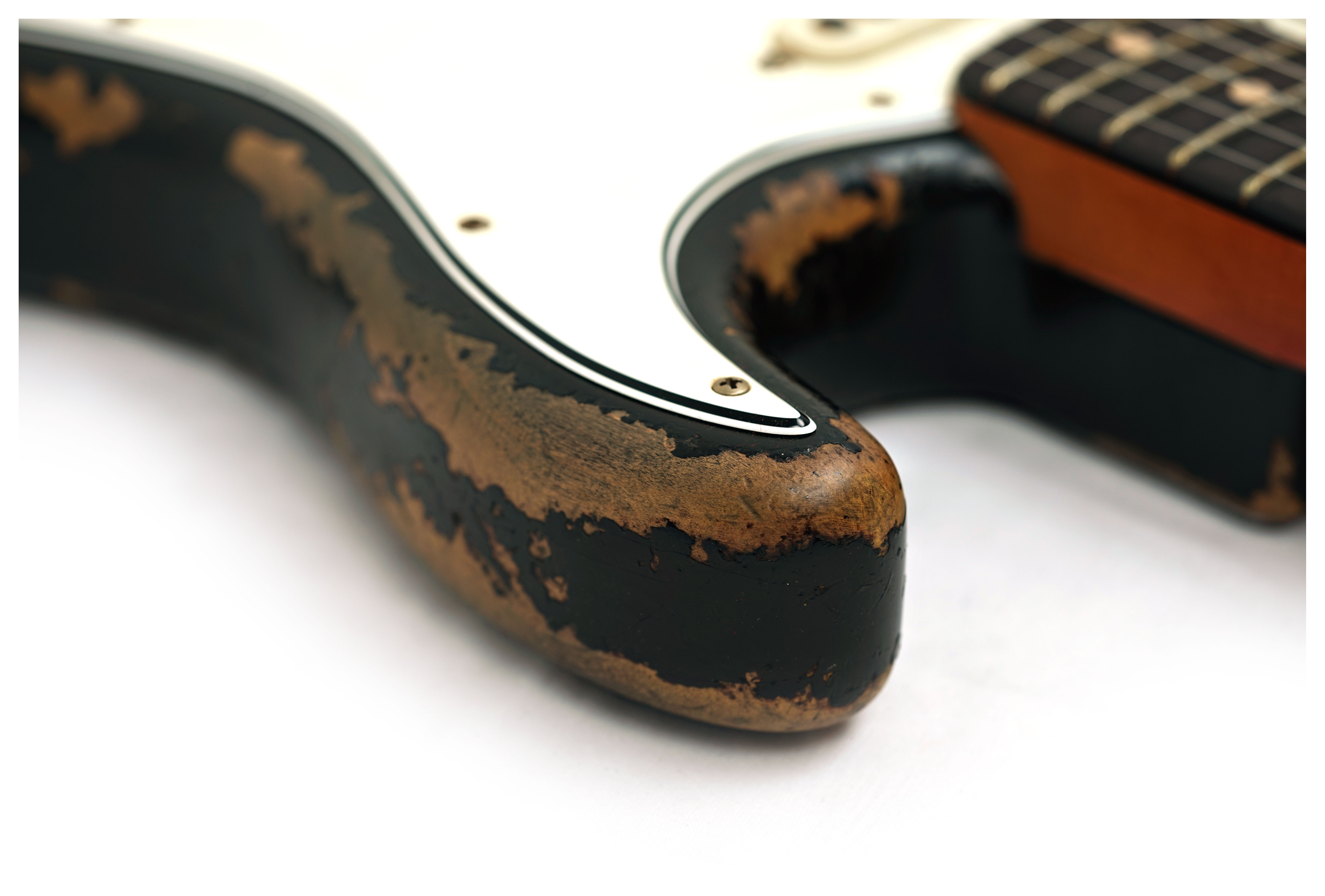 Fender Custom Shop 1961 Stratocaster Heavy Relic Black over 3 Tone Sunburst Rosewood Fingerboard Masterbuilt by Dale Wilson #CZ587149