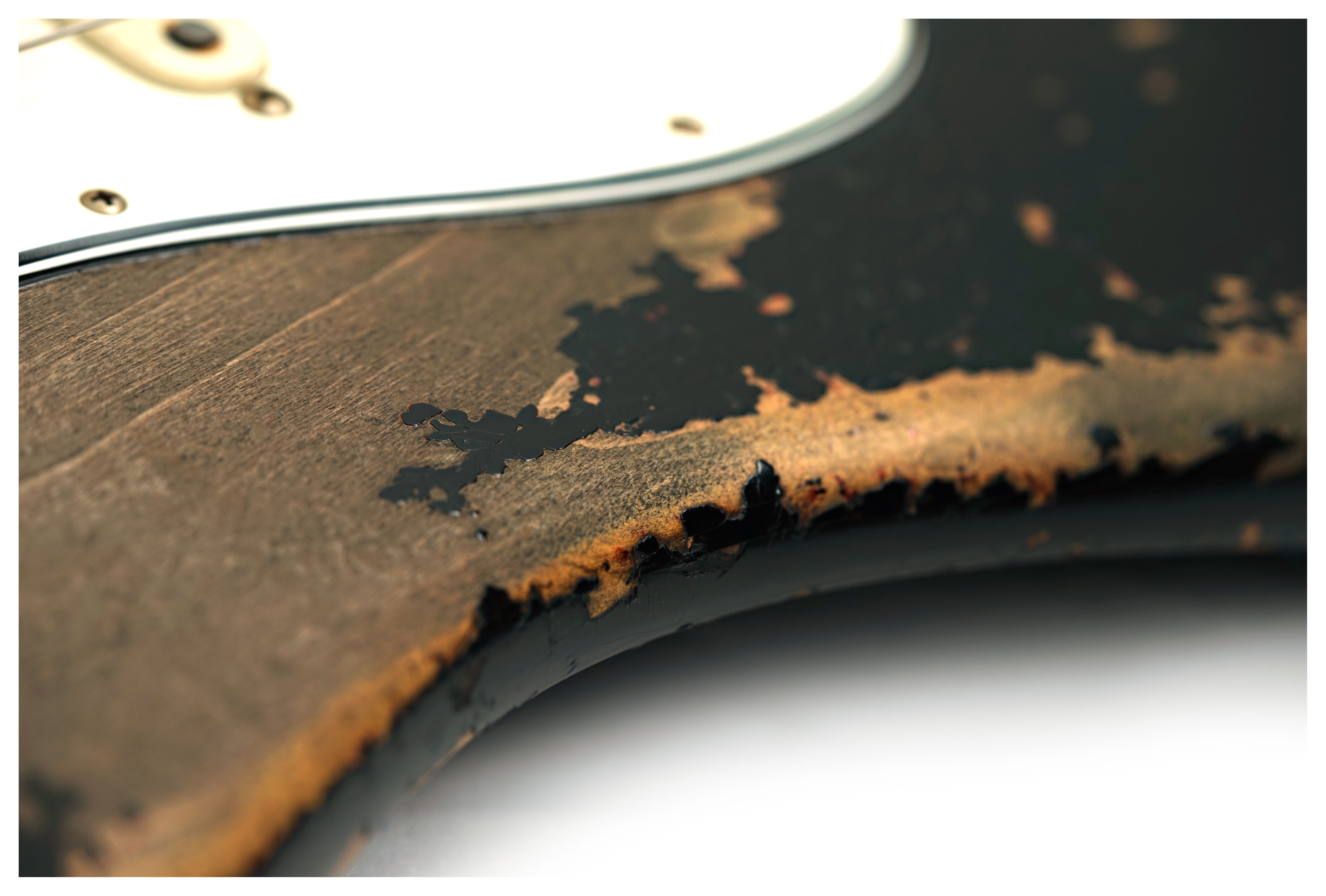 Fender Custom Shop 1961 Stratocaster Heavy Relic Black over 3 Tone Sunburst Rosewood Fingerboard Masterbuilt by Dale Wilson #CZ587149