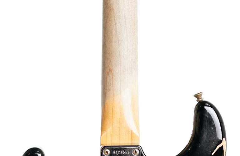 Fender Custom Shop 1961 Stratocaster Heavy Relic Black over Desert Sand Rosewood Fingerboard Master Builder Designed by Dale Wilson #R121559 Fender Custom Shop 1961 Stratocaster Heavy Relic Black over Desert Sand Rosewood Fingerboard Master Builder Designed by Dale Wilson #R121559