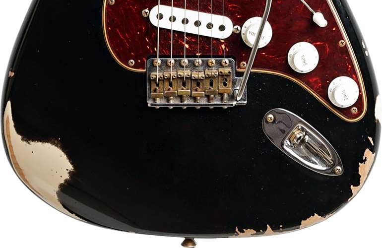 Fender Custom Shop 1961 Stratocaster Heavy Relic Black over Desert Sand Rosewood Fingerboard Master Builder Designed by Dale Wilson #R121559 Fender Custom Shop 1961 Stratocaster Heavy Relic Black over Desert Sand Rosewood Fingerboard Master Builder Designed by Dale Wilson #R121559
