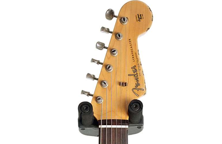 Fender Custom Shop 1961 Stratocaster Heavy Relic Black over Desert Sand Rosewood Fingerboard Master Builder Designed by Dale Wilson #R121559 Fender Custom Shop 1961 Stratocaster Heavy Relic Black over Desert Sand Rosewood Fingerboard Master Builder Designed by Dale Wilson #R121559