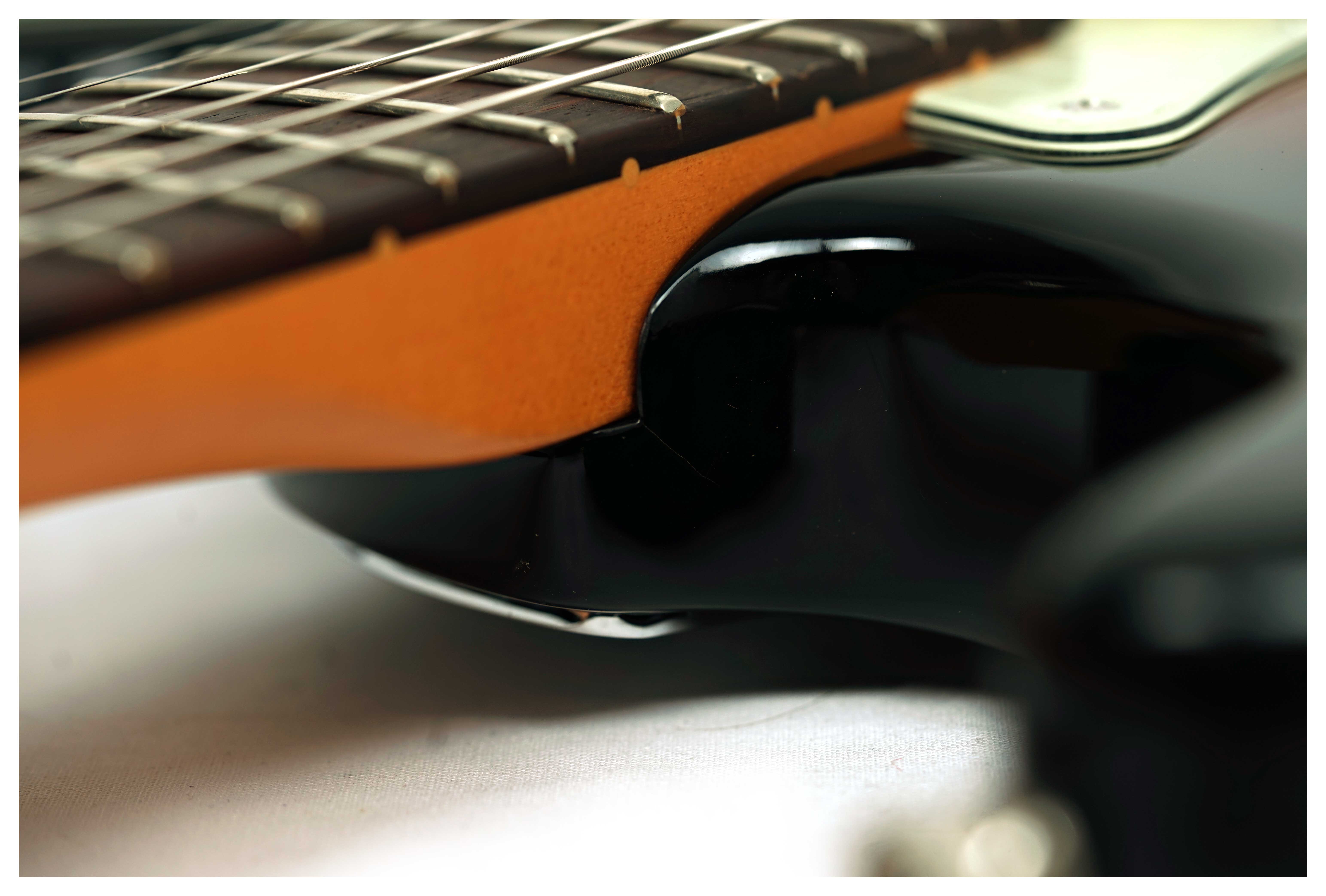 Fender American Ultra Stratocaster HSS Ultraburst Rosewood Fingerboard (Ex-Demo) #US23029195