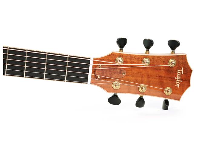 Taylor Custom Grand Auditorium Florentine Cutaway AA Walnut with A Walnut Top #1108105145 Taylor Custom Grand Auditorium Florentine Cutaway AA Walnut with A Walnut Top #1108105145