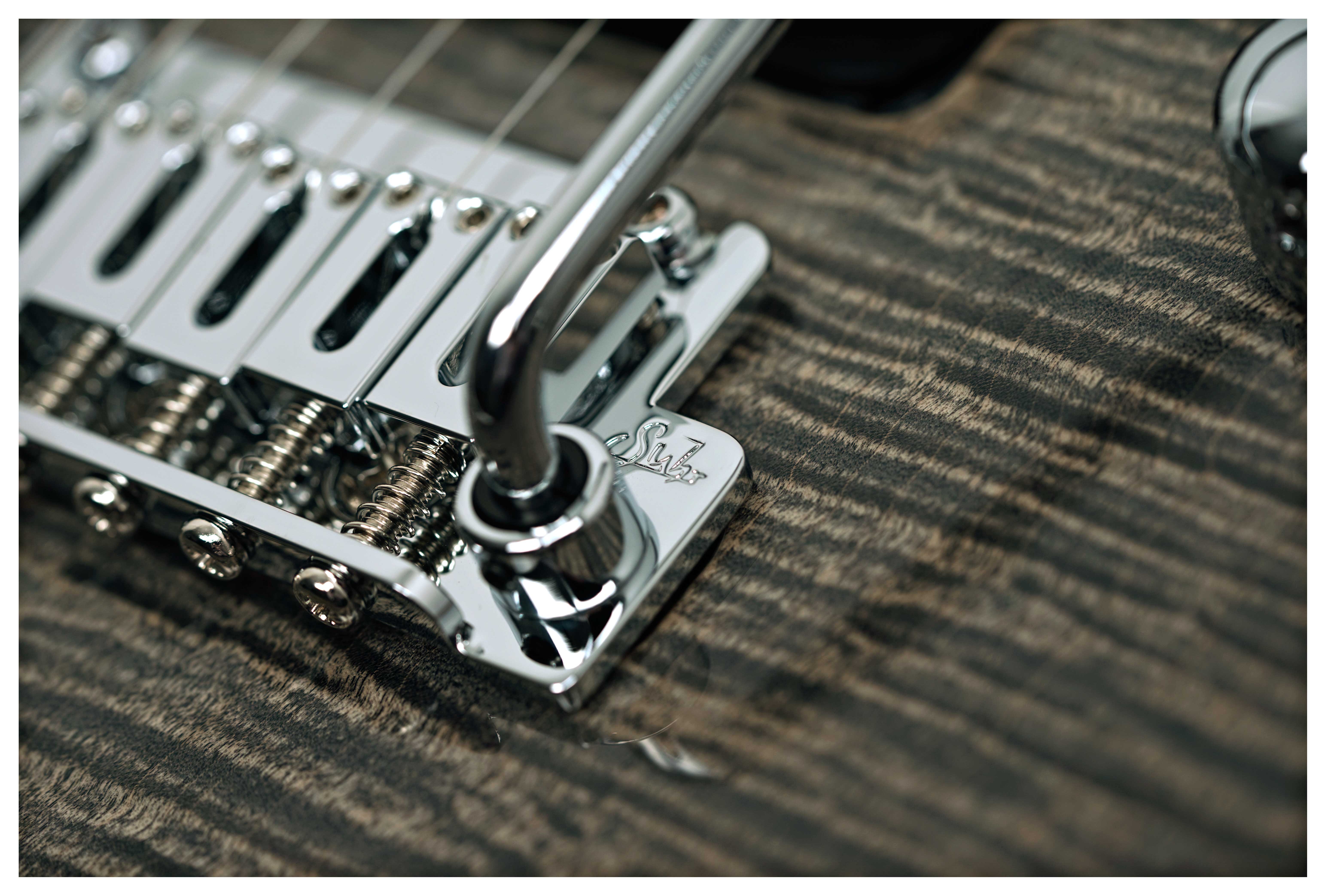 Suhr Modern Plus Charcoal Burst HSH Roasted Maple Fingerboard #91389