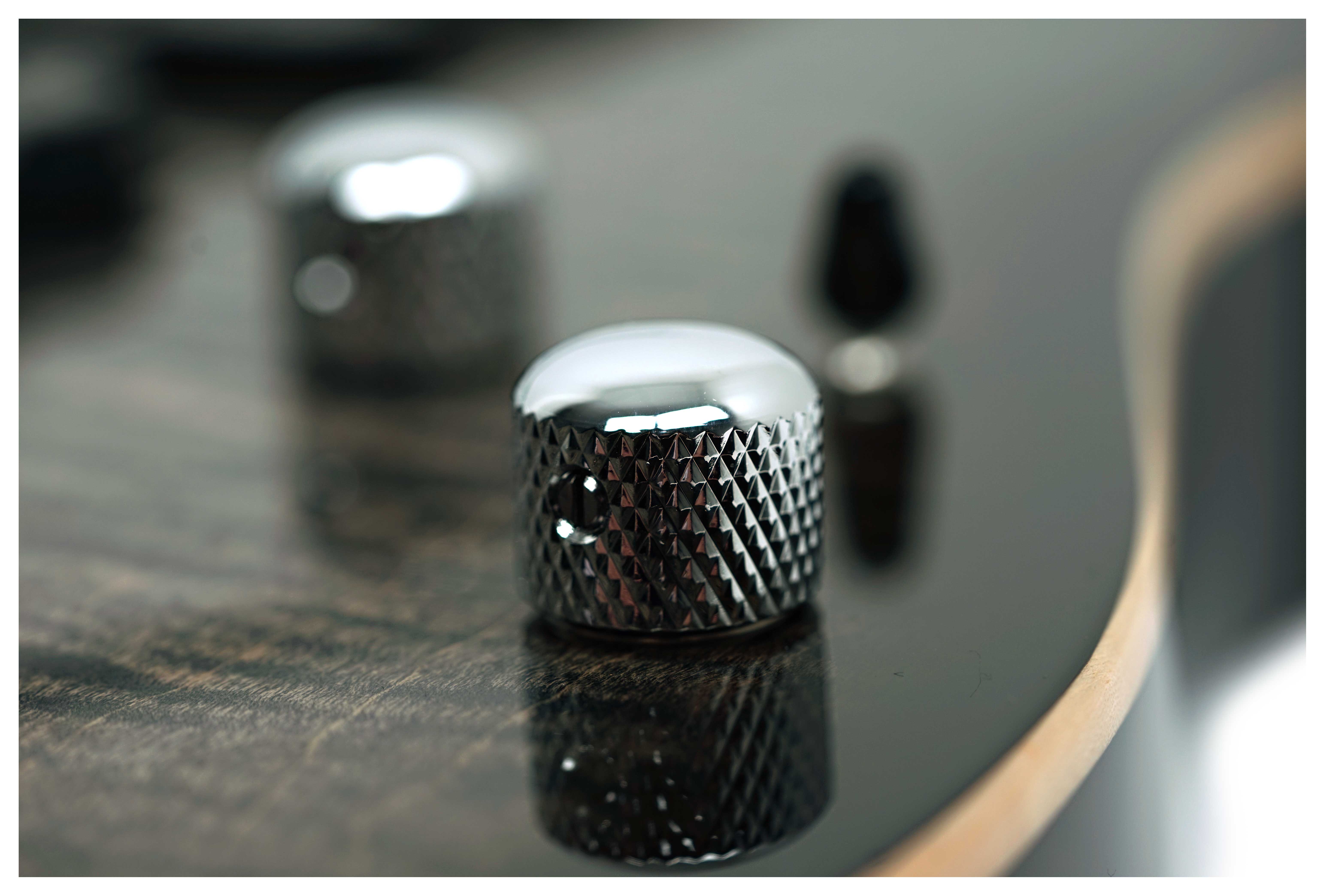 Suhr Modern Plus Charcoal Burst HSH Roasted Maple Fingerboard #91382