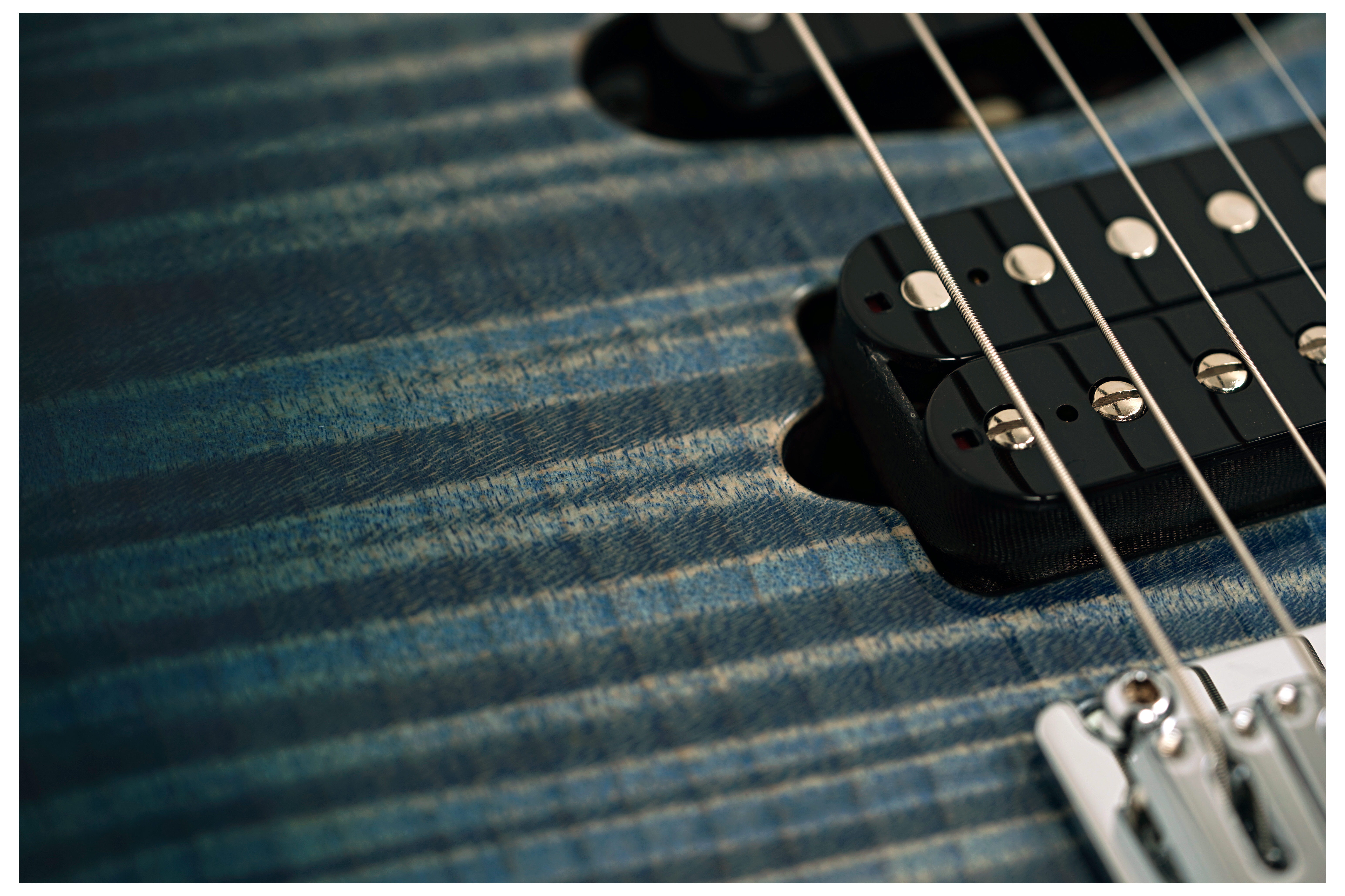 Suhr Modern Plus Faded Trans Whale Blue Burst Pau Ferro Fingerboard HSH #91387