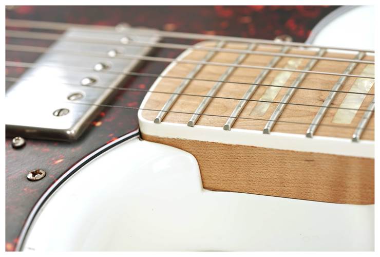 LSL Instruments Placerita White Over 3 Tone Sunburst Heavy Aged Roasted Maple Fingerboard #6070 LSL Instruments Placerita White Over 3 Tone Sunburst Heavy Aged Roasted Maple Fingerboard #6070