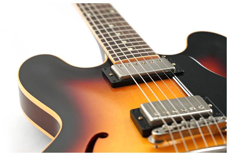 Gibson Custom Shop 1959 ES-335 Reissue VOS Vintage Burst #A950145 Gibson Custom Shop 1959 ES-335 Reissue VOS Vintage Burst #A950145