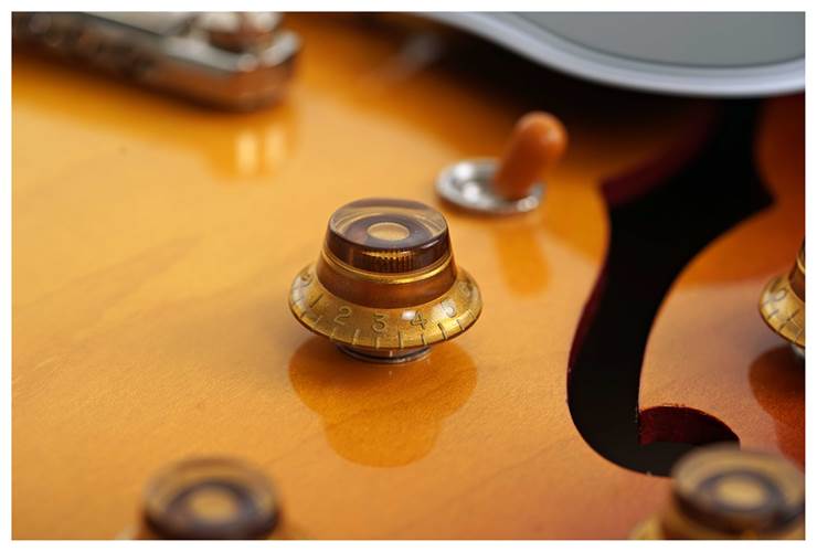 Gibson Custom Shop 1959 ES-335 Reissue VOS Vintage Burst #A950145 Gibson Custom Shop 1959 ES-335 Reissue VOS Vintage Burst #A950145