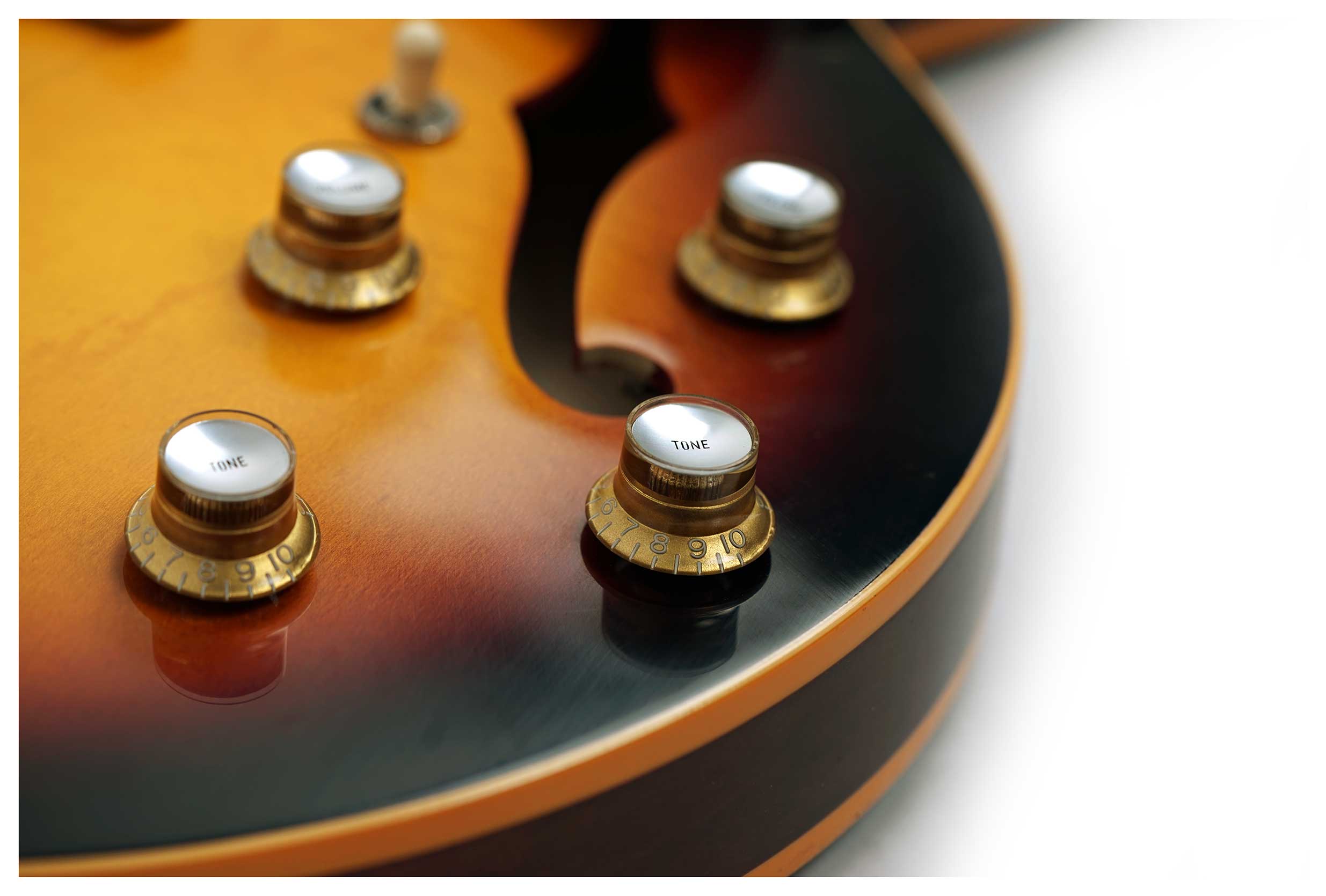 Gibson Custom Shop 1964 ES-335 Reissue VOS Vintage Burst #160221