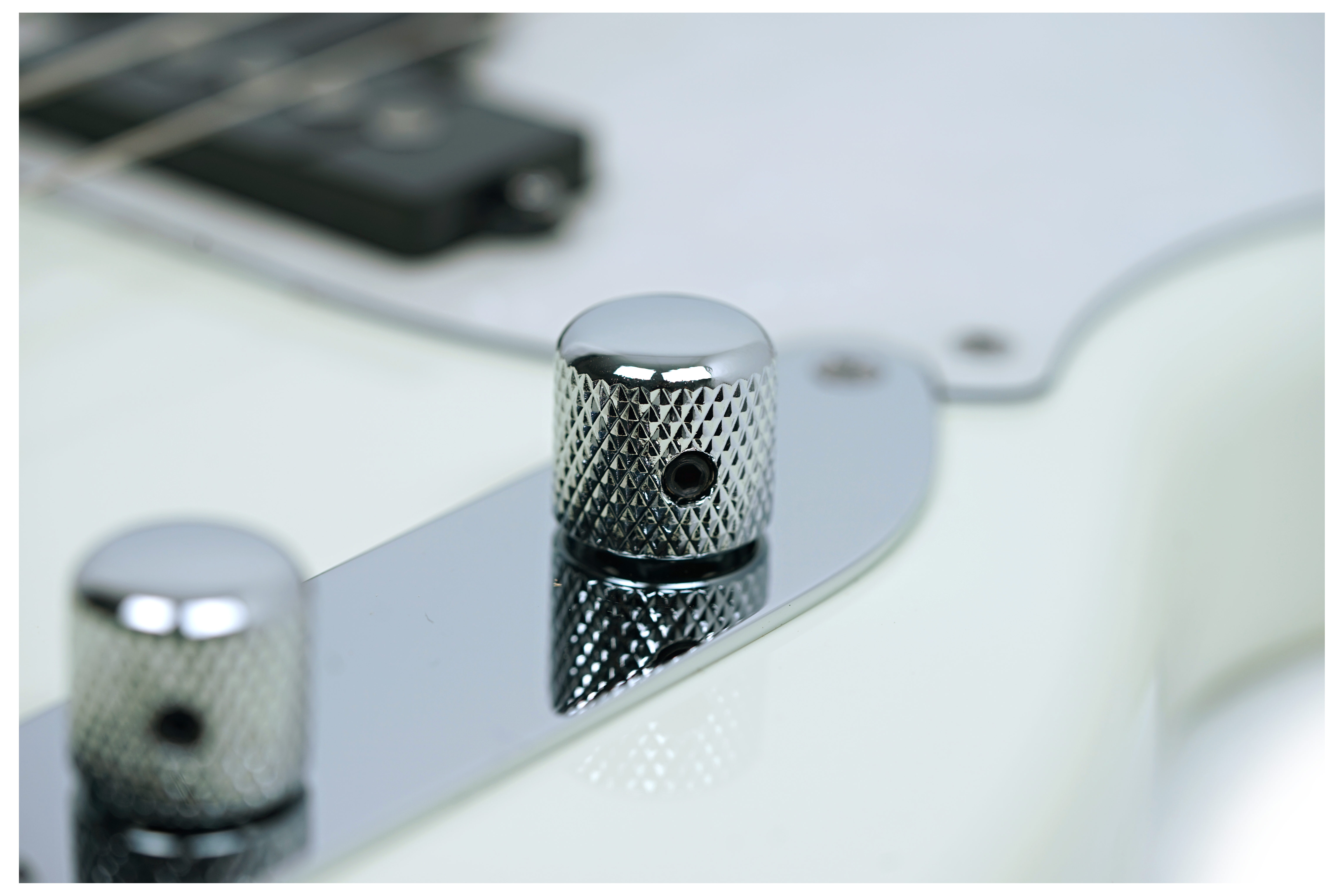 Schecter Banshee Bass Olympic White