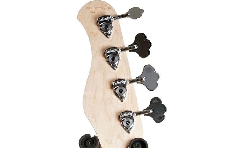 Sadowsky MetroExpress Standard JJ 4 String Olympic White Maple Fingerboard Sadowsky MetroExpress Standard JJ 4 String Olympic White Maple Fingerboard