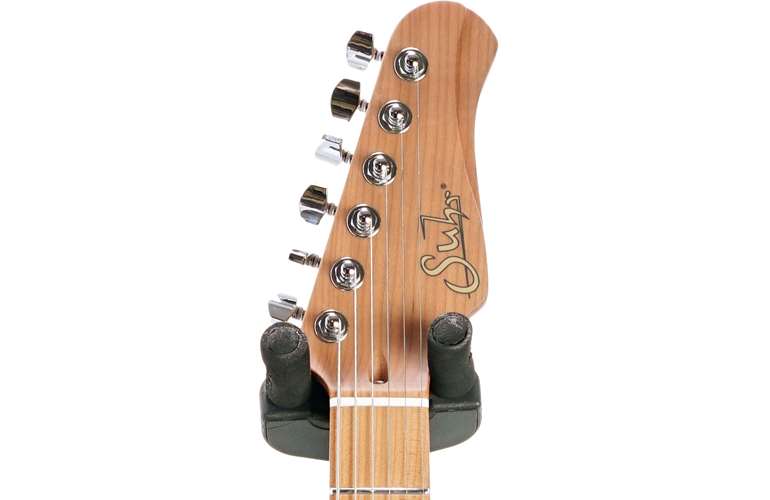 Suhr Ian Thornley Classic S Antique Sonic White HSH #JS0L8D Suhr Ian Thornley Classic S Antique Sonic White HSH #JS0L8D