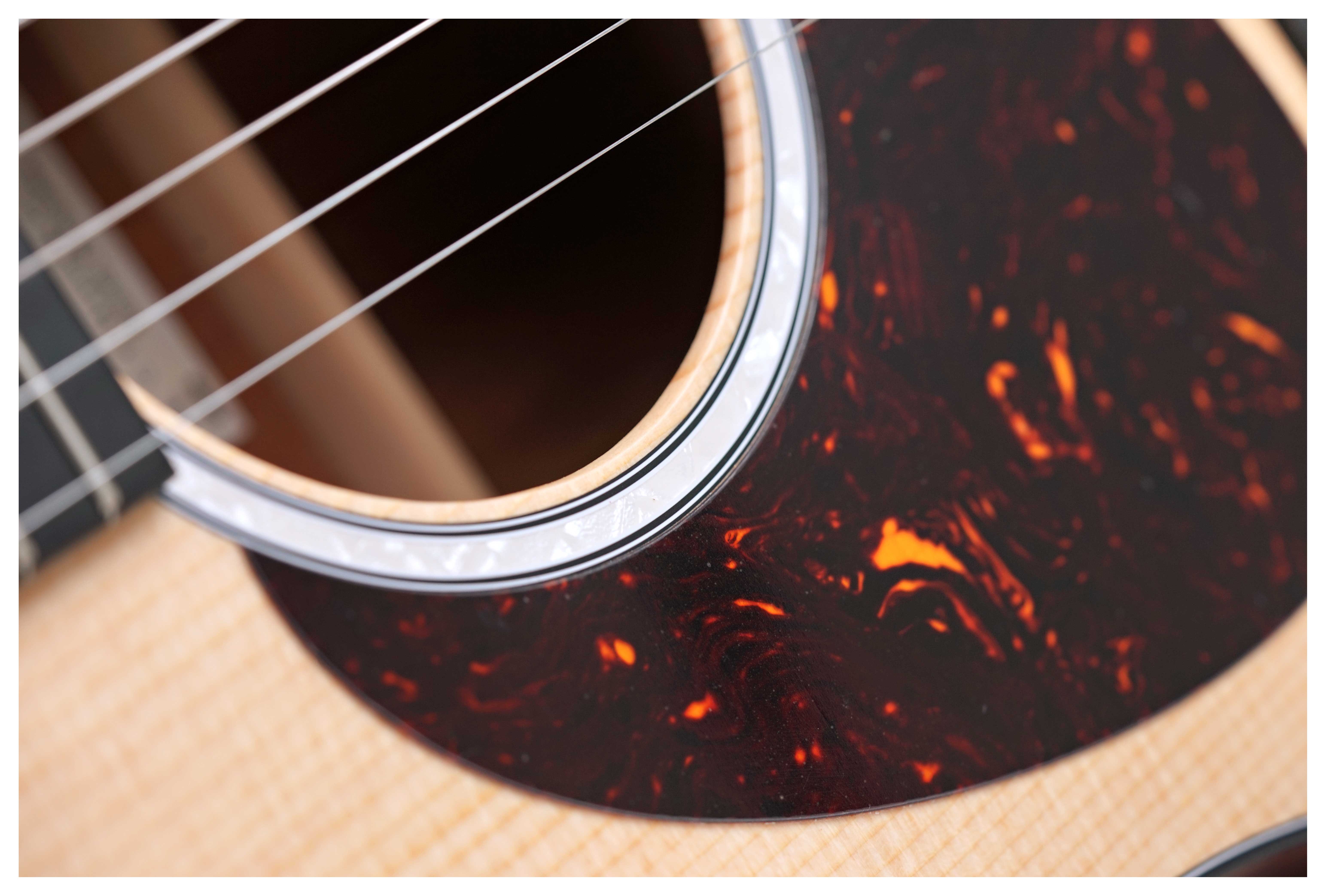 Martin Dreadnought Junior E Spruce Left Handed