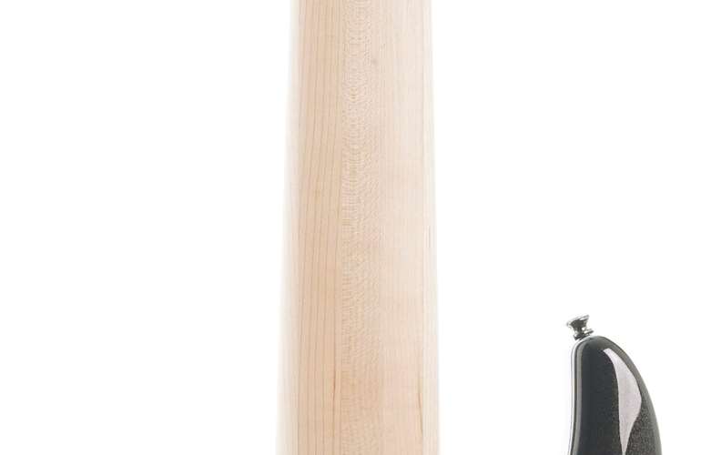 Dingwall NG3 6 String Metallic Black Maple Fingerboard Dingwall NG3 6 String Metallic Black Maple Fingerboard