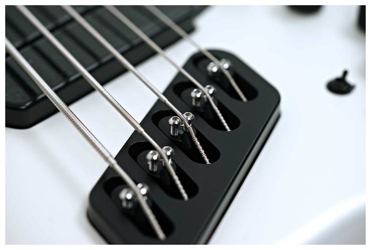 Dingwall NG3 5 String Ducati Matte White Maple Fingerboard #16082 Dingwall NG3 5 String Ducati Matte White Maple Fingerboard #16082
