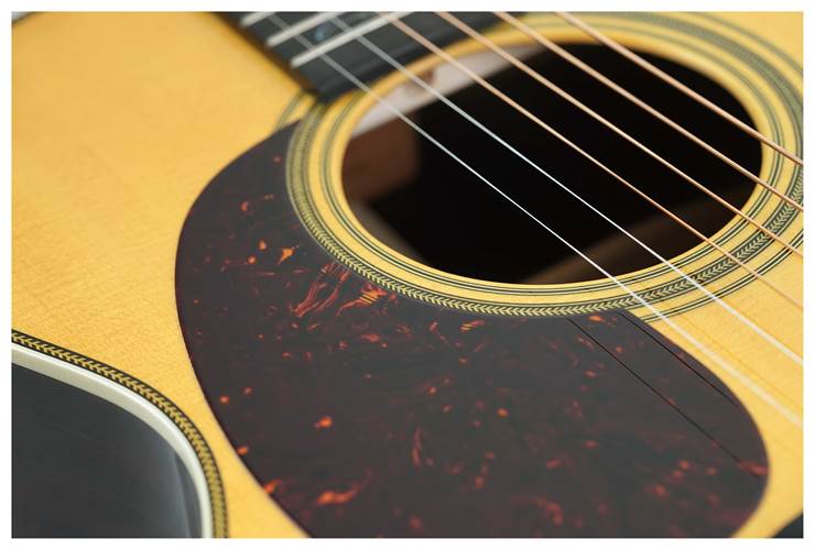 Martin Signature Series 000-28EC Eric Clapton Left Handed Martin Signature Series 000-28EC Eric Clapton Left Handed
