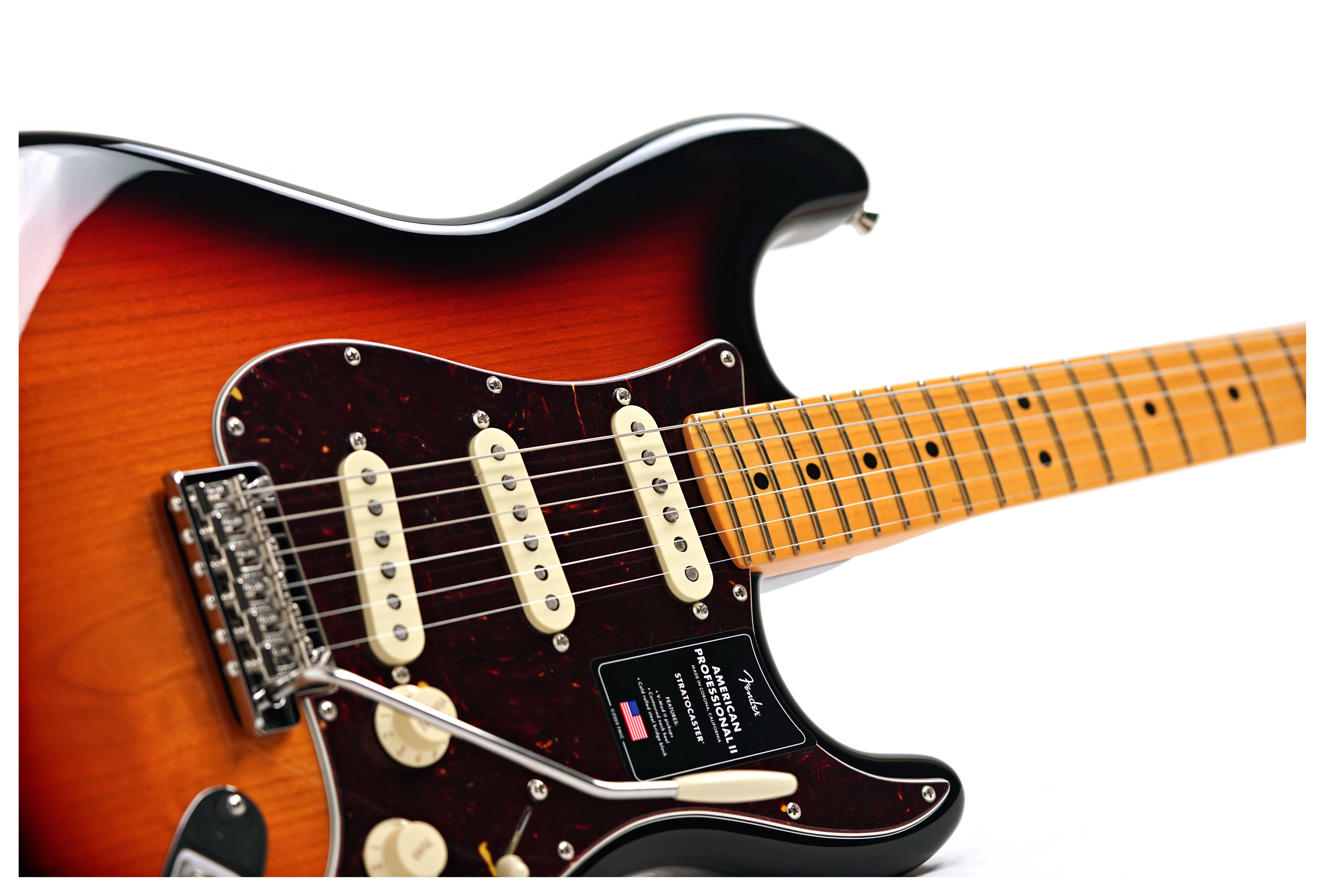 Fender American Professional II Stratocaster 3 Tone Sunburst Maple Fingerboard #US25045438