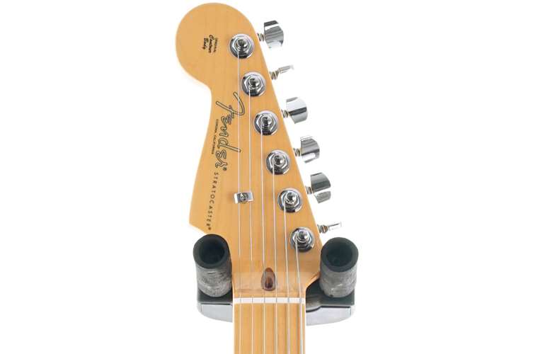 Fender American Professional II Stratocaster Olympic White Maple Fingerboard Left Handed #US210005440 Fender American Professional II Stratocaster Olympic White Maple Fingerboard Left Handed #US210005440