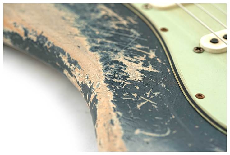 Fender Custom Shop 61 Stratocaster Heavy Relic Charcoal Frost Metallic over Desert Sand Master Built by Dennis Galuszka #R134652 Fender Custom Shop 61 Stratocaster Heavy Relic Charcoal Frost Metallic over Desert Sand Master Built by Dennis Galuszka #R134652