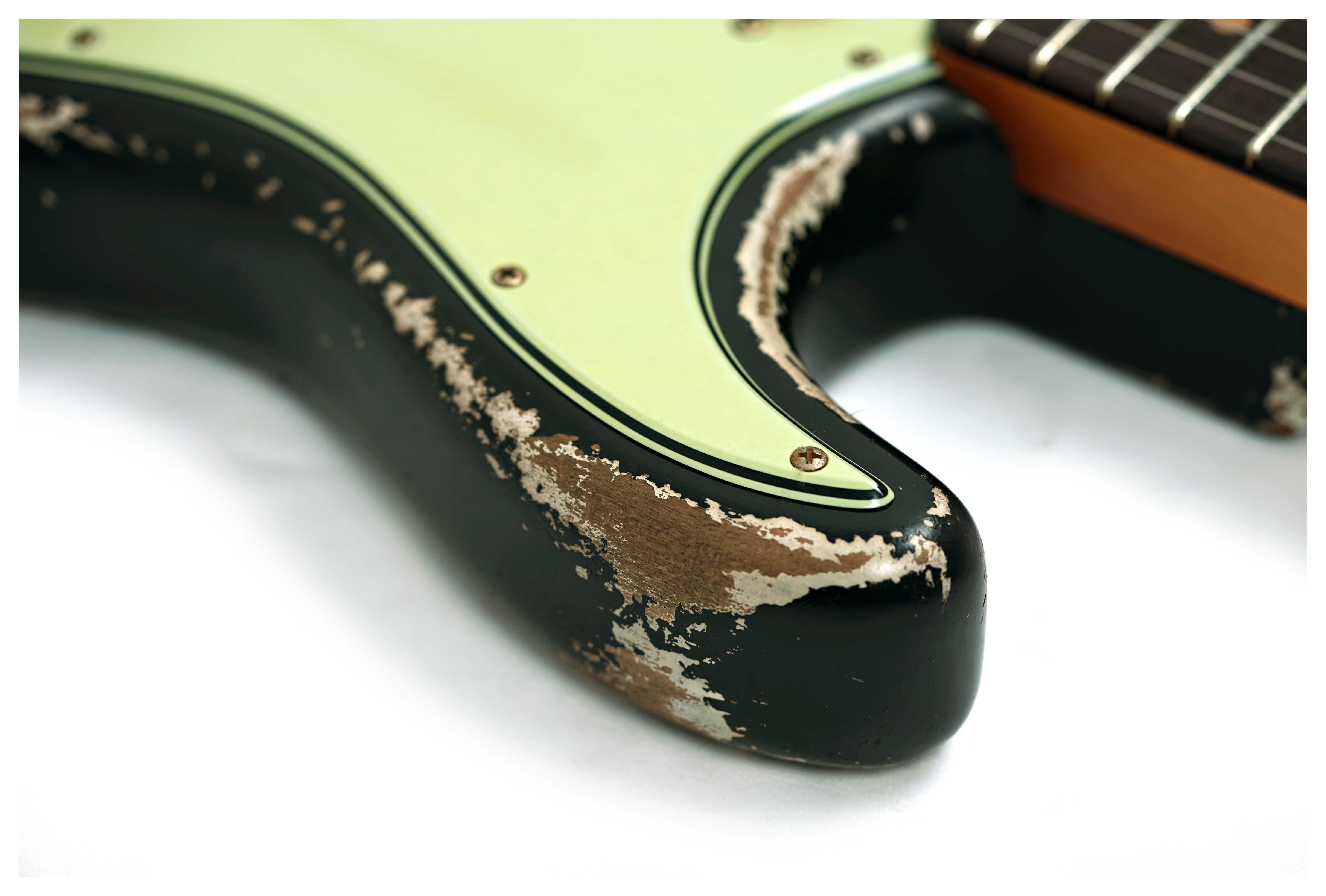 Fender Custom Shop 61 Stratocaster Heavy Relic Black over Shoreline Gold Master Built by Paul Waller #R147453